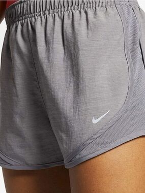 Nike Tempo Women's Dri-Fit Running Shorts Light Gray-S